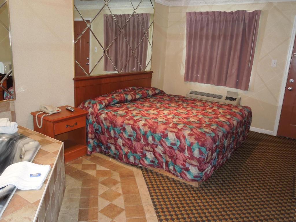 غالاوي Red Carpet Inn Absecon الغرفة الصورة