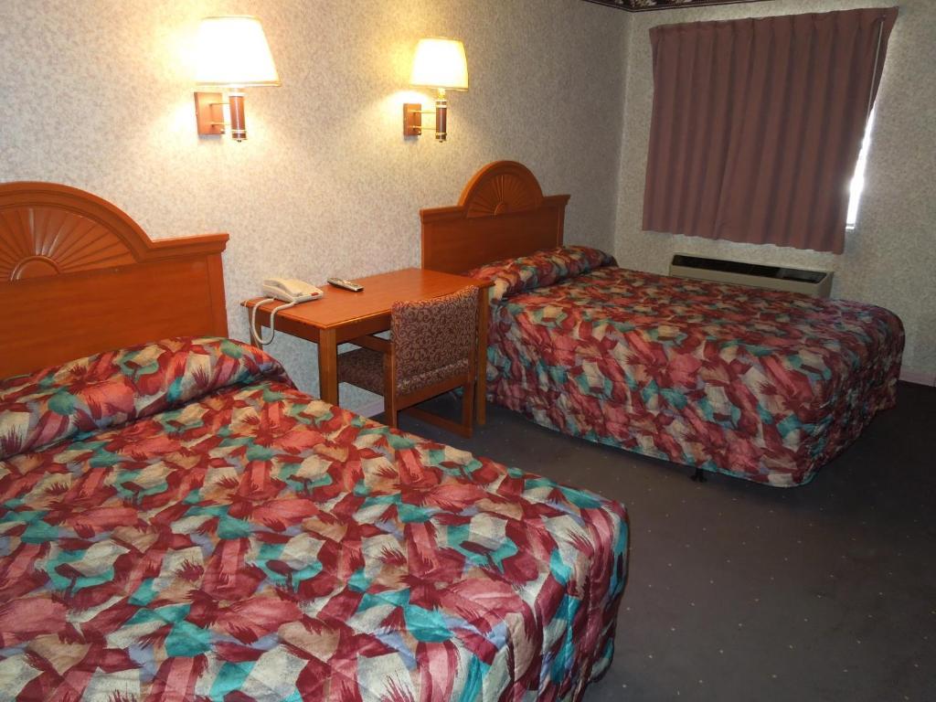 غالاوي Red Carpet Inn Absecon الغرفة الصورة